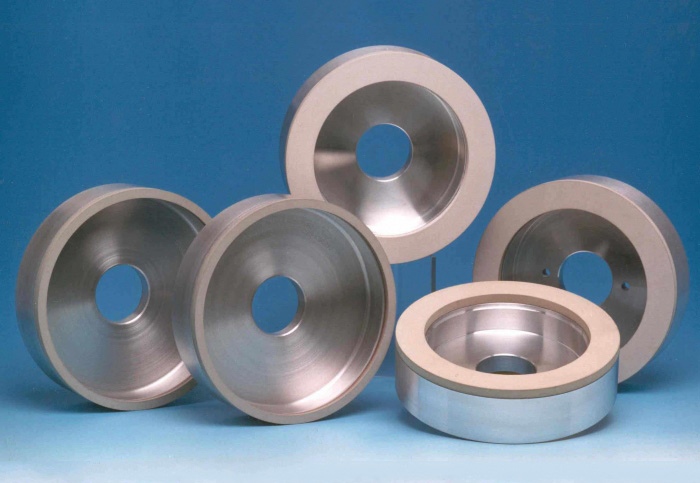 Heat treatment of diamond saw blade substrate