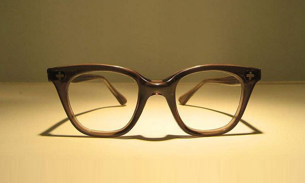 Human beings have entered the era of smart glasses